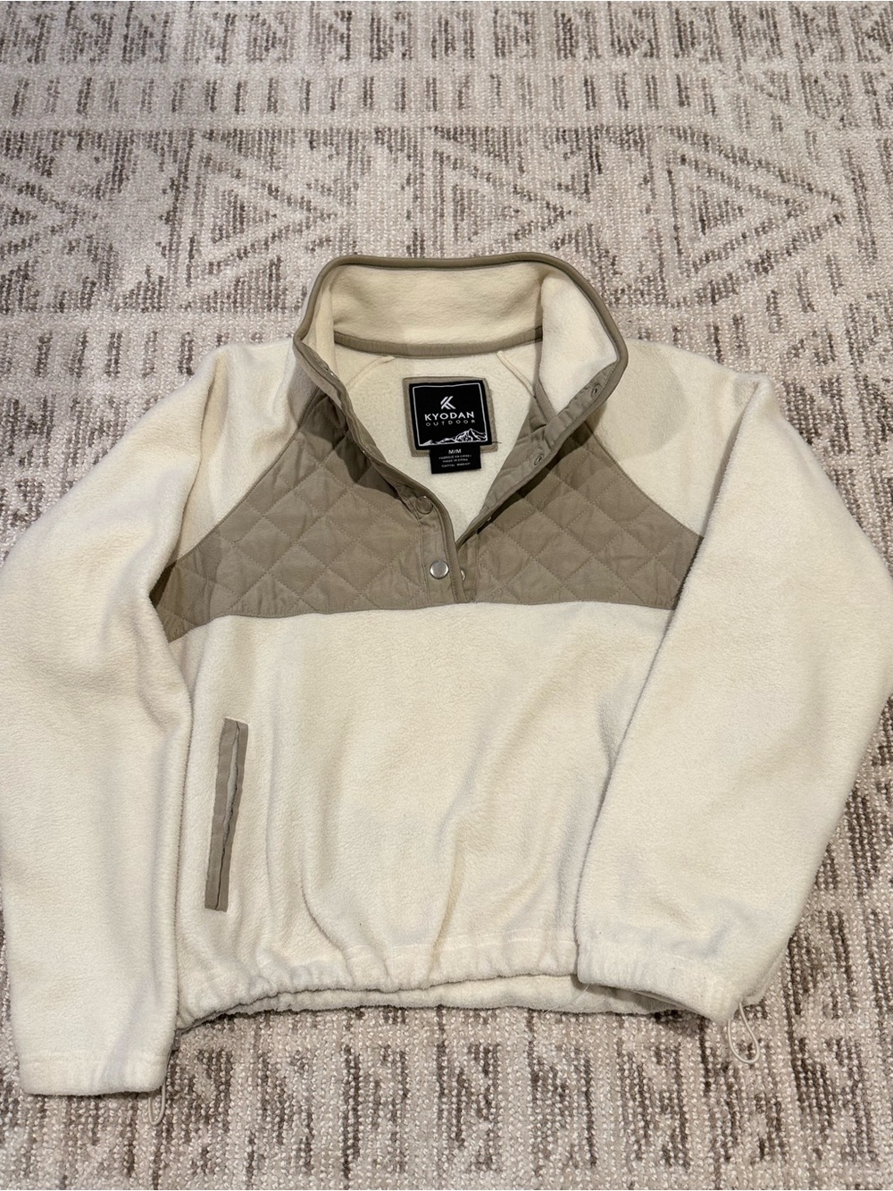 KYODAN Quilted Fleece Pullover in Cream & Taupe/Olive